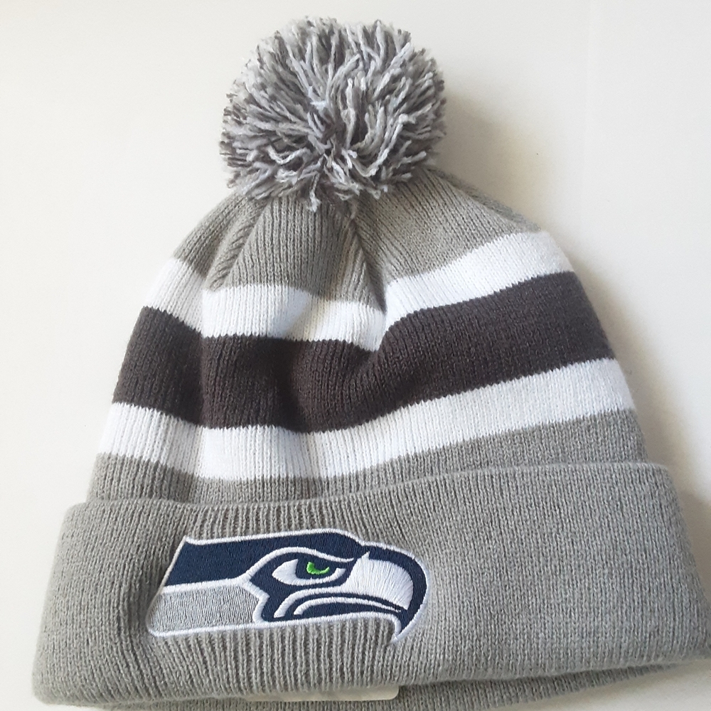 47  seahawks breakaway knit beanie nwot